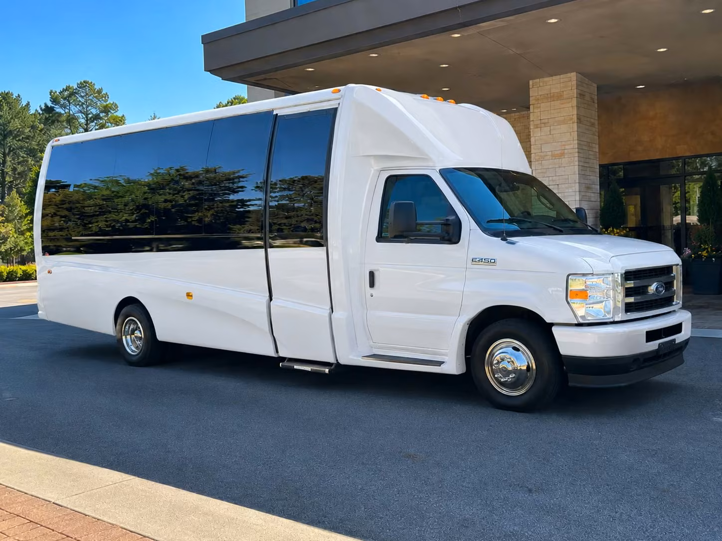laredo corporate transportation
