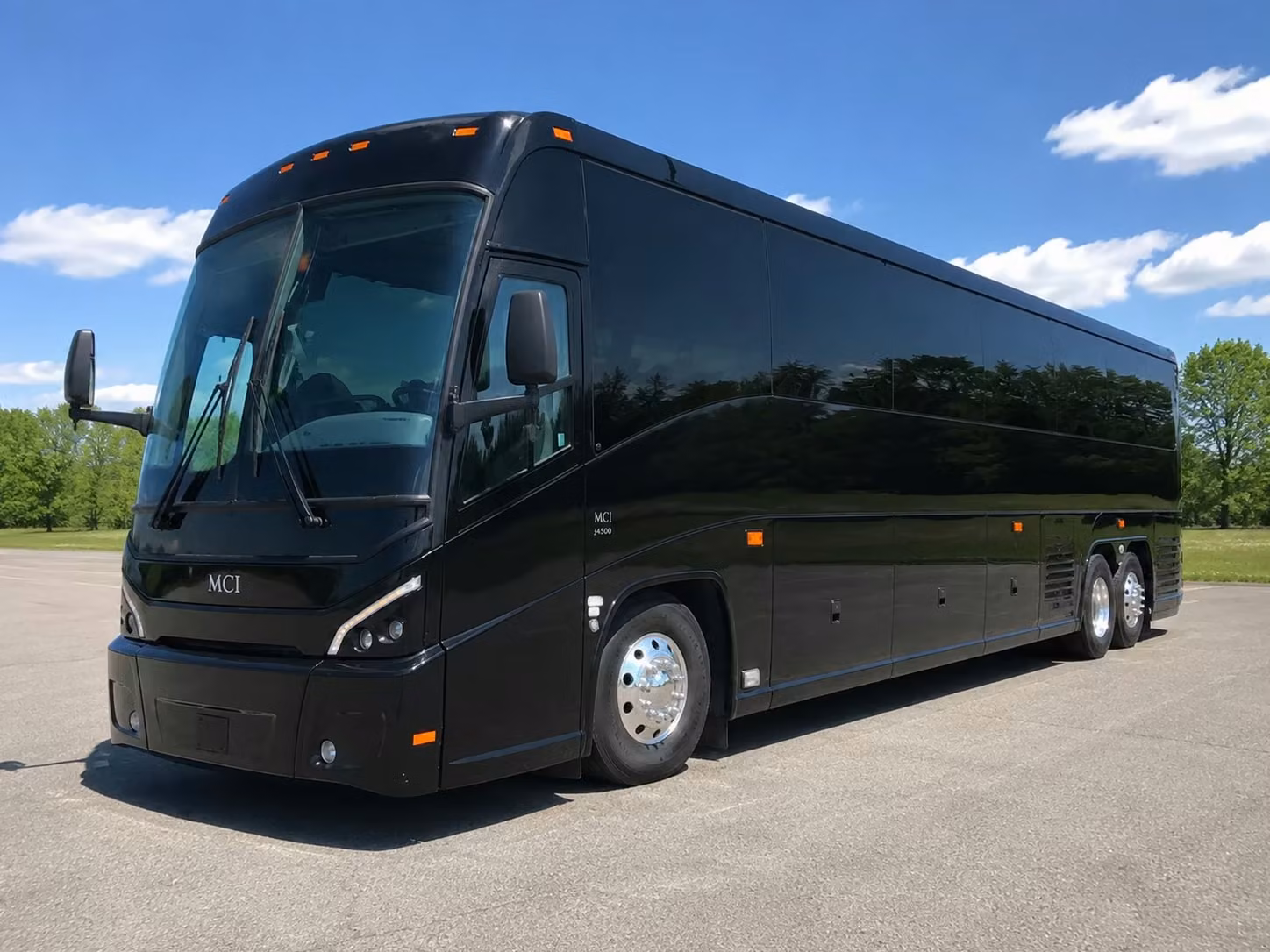 need corporate and convention shuttle buses in laredo we ve got you covered